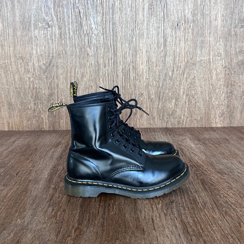 Women’s Black Leather Lace-Up Boots